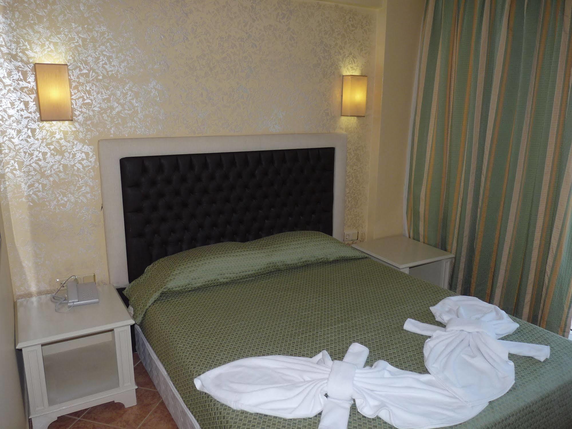 Arinna Park Hotel Antalya Buitenkant foto