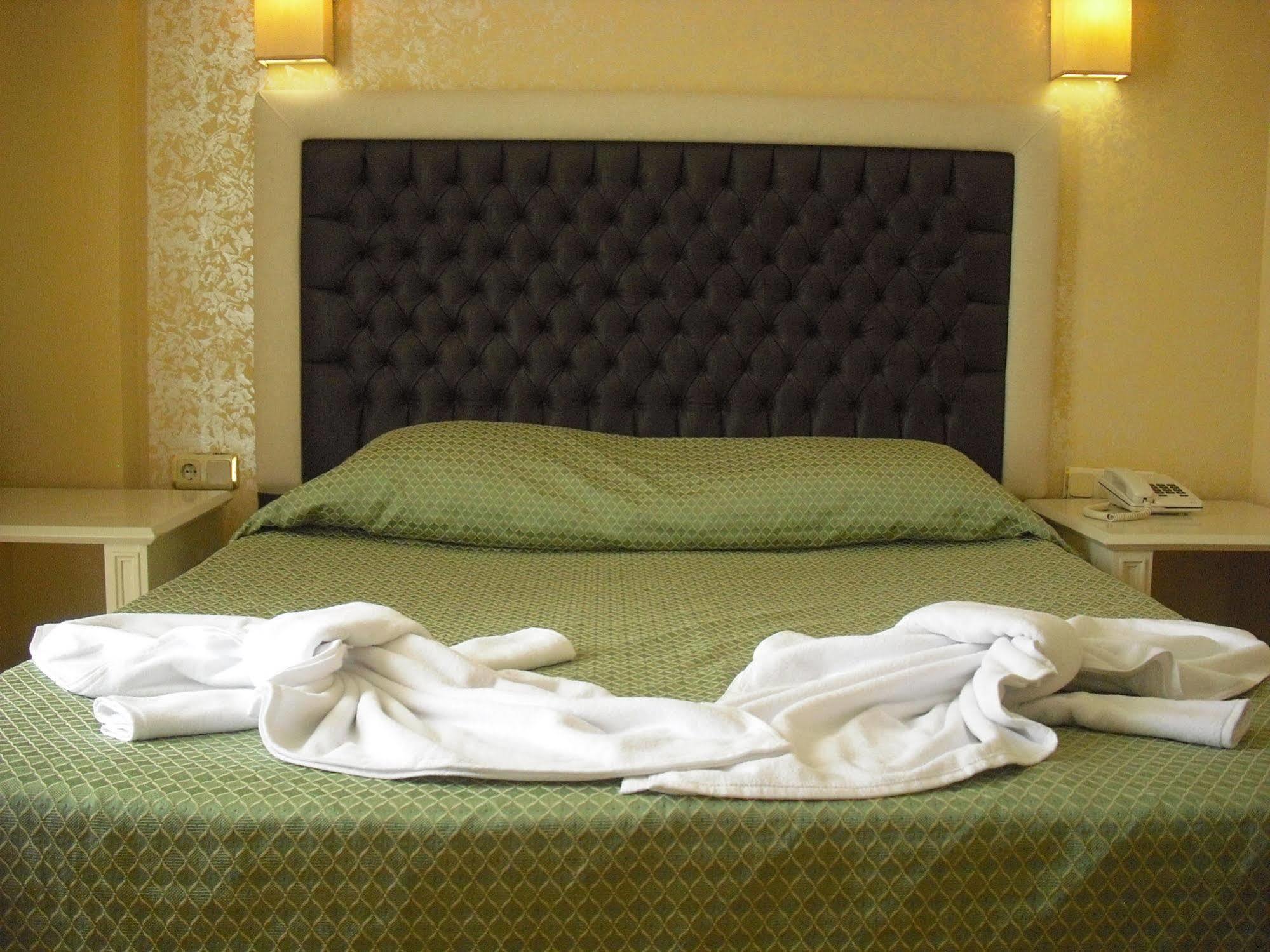 Arinna Park Hotel Antalya Buitenkant foto